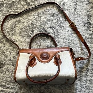 Dooney&Bourke Vintage shoulder bag, real leather, normal use